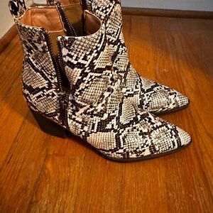 Snakeskin Patterned Ankle Boots
